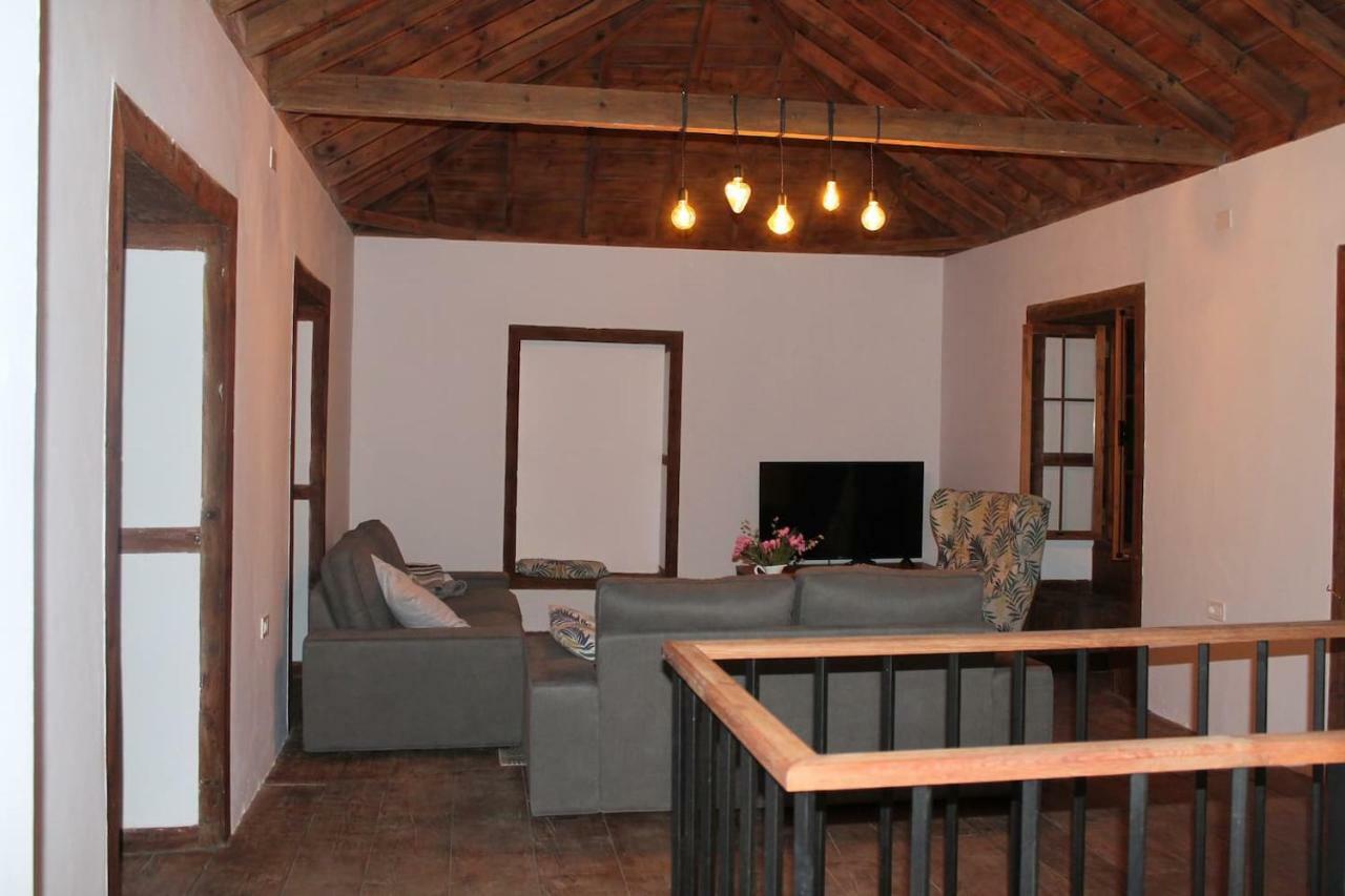Hostal Casa Fita en El Cubo de La Galga Puntallana Exterior foto